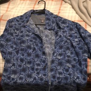 Van heusen button up